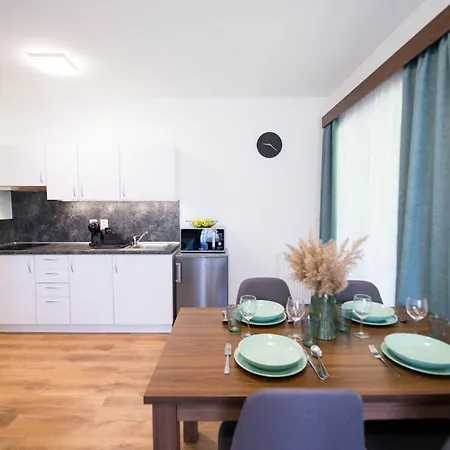 Galeria Apartment *